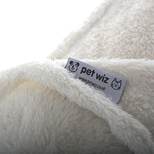 Soft Fluffy Fleece Blanket for Cats & Dogs | Warm Pet Throw | Machine Washable | Bed Blanket and Travel | Protects Furniture | Cream, Medium 80 x 100cm — view 2