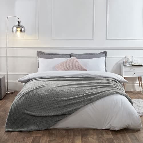 Dreamscene Throws for Sofas Large, Soft Warm Honeycomb Waffle Fleece Blanket for Bed Sofa Settee Fluffy King Size Blanket Winter Faux Fur Throw, Charcoal Grey - 200 x 240cm — view 2