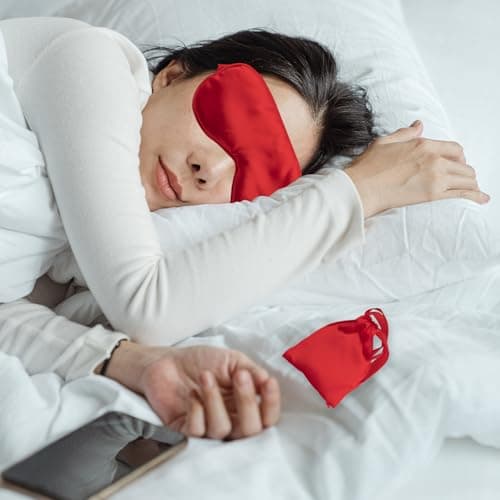 Bojueshaw Blackout Sleep Mask,Silk Eye Mask with Adjustable Strap,Ultra Soft Blindfold for Travel,Yoga,Meditation & Deep Sleep(Red) — view 4