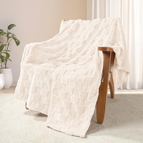 Exclusivo Mezcla Checkered Fleece Throw Blanket for Sofa Couch, 127x152 CM — view 4