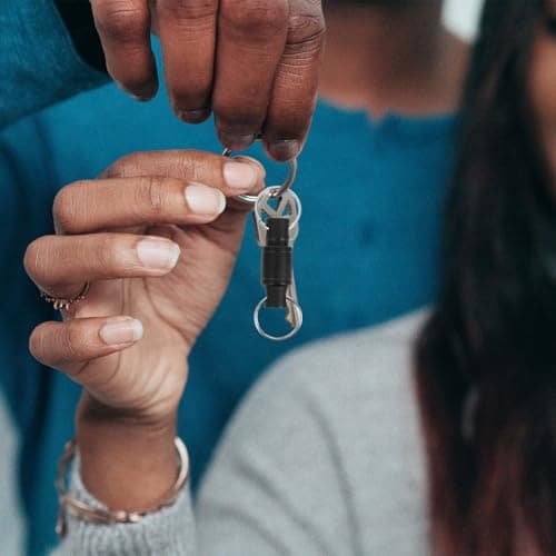 GALPADA Titanium Alloy Keychain Quick Release Swivel Keychain Black Dual Quick Release System Keyring for Flashlights and Keys Travel and Purse Accessory — view 6