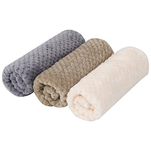 GLAITC Fluffy Dog Blanket 3 Pcs Flannel 45x65cm Washable Cat Soft and Warm Pet Blankets for Rabbits Dogs Small, Sofa, Car, Travel, Keep Pets (Khaki, white, grey)