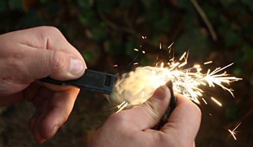 Mini Survival Tin - Pocket-sized tin, loaded with an impressive amount of outdoor survival essentials. UK-made. — view 3