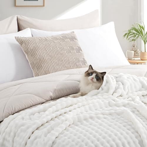RUIKASI Fleece Throw Blanket for Sofa - White Single Fluffy Bubble Throws Cozy Blanket with Reversible Design, Throw 130x150 cm — view 6