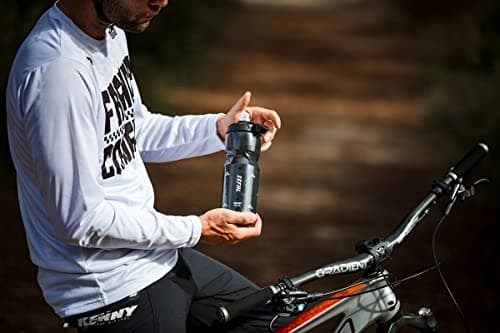 Zefal Bundle Pack - Sense Soft 80 No-Mud Water Bottle, 800ml, Smoked Black, x2 Bottles — view 5