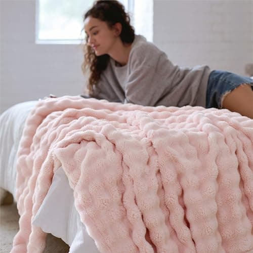 Bedsure Bubble Fleece Throw Blanket - Lightweight, Crystal Pink, 130x170cm — view 4