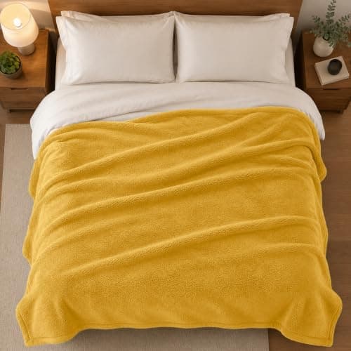 BedLooms Fleece Blanket Yellow Double 150x200 cm, Throws for Sofas and Beds — view 5