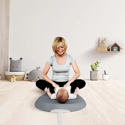 Shnuggle Baby Travel Floor Mat – Lightweight Roll-Up Foam Mat with Integrated Carry Handle for Tummy Time, Floor Play, Baby Yoga, Changing & Travel. Grey — view 3