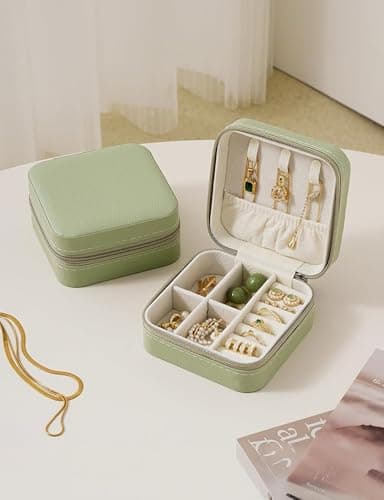 Viktauy Travel Jewelry Case, Mini Travel Jewelry Box, Jewelry Organizer Case, Portable Small Jewelry Organizer Storage Boxes - Best Gift for Women Girls (Green) — view 3