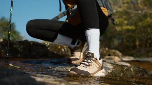 CC-Los Women's Waterproof Outdoor Walking Shoes Non-Slip Lightweight Hiking Black Size 4.5 — view 3