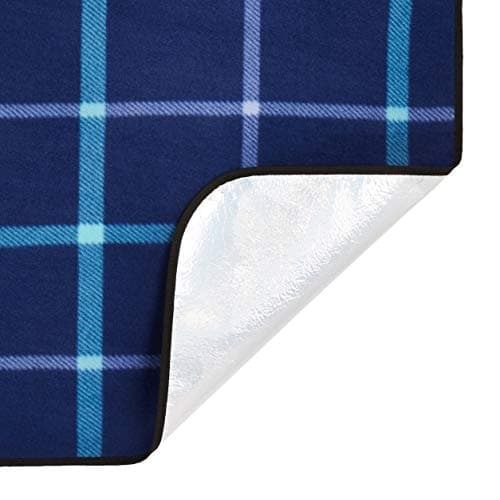Amazon Basics Picnic Blanket with waterproof backing, 150 x 195 cm, Blue/White — view 5