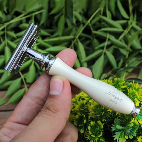 Haryali London, Double Edge Safety Razor with Leather Pouch – Reusable Travel Safety Razor for Men – DE Razor for Close Smooth Shave – Wet Shaving Razor Off White — view 6