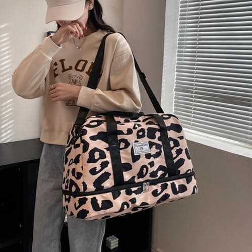 Vllcsla Gym Bag Women 42.43 L Large Capacity, with Wet Pocket & Shoes Compartment, Travel Duffel Weekender Womens, Carry on Overnight Totes Waterproof, Leopard Print, Beige Pink — view 3