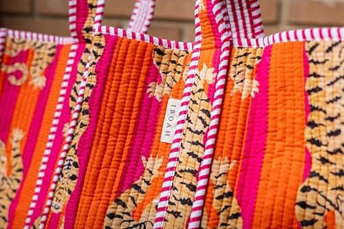 IBOAH Large Quilted Cotton Tote Bag Tiger Print, Beach Travel (Orange) — view 2