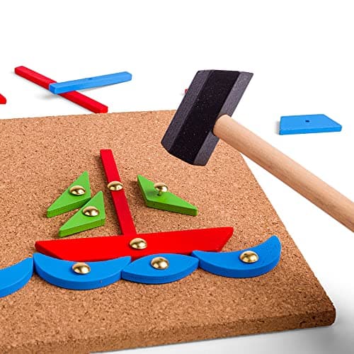 Bigjigs Toys Pin-a-Shape Set, 229-Piece Tap Art Kit with Cork Board — view 2