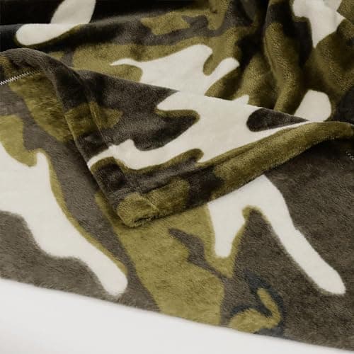 YISUMEI Military Camouflage Blanket Army Green 150 x 200 cm Blankets and Throws Soft Fleece Throw Blanket Camo Blanket Warm and Cozy Camping Blanket Gifts for Boys Adults Men — view 3