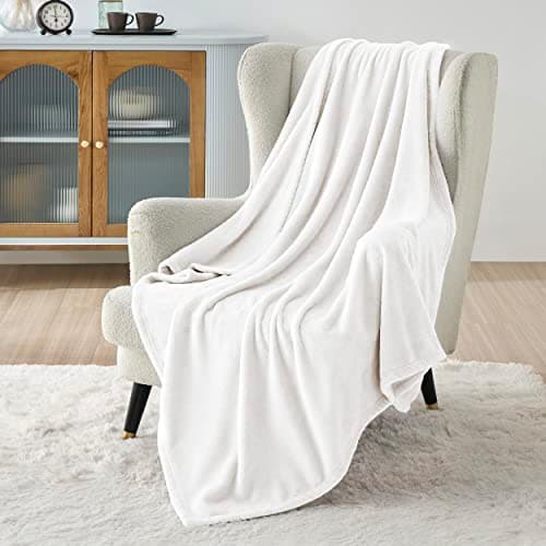 Bedsure Fleece Throw Blanket for Sofa - Flannel Fleece, White, 130x150 cm — view 2