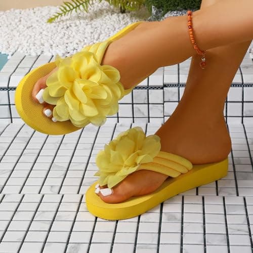 Flip Flop Sandals with Floral Design Flat Beach Slippers for Summer Casual Comfort and Outdoor Relaxation (Yellow, 5) — view 5