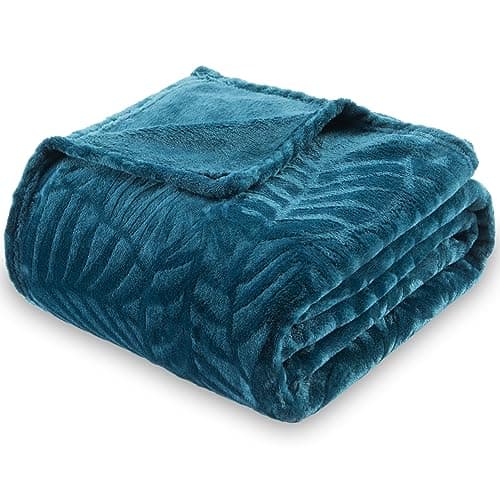 SOCHOW Leaves Textured Flannel Fleece Throw Blanket 150×200cm, Blue Coral