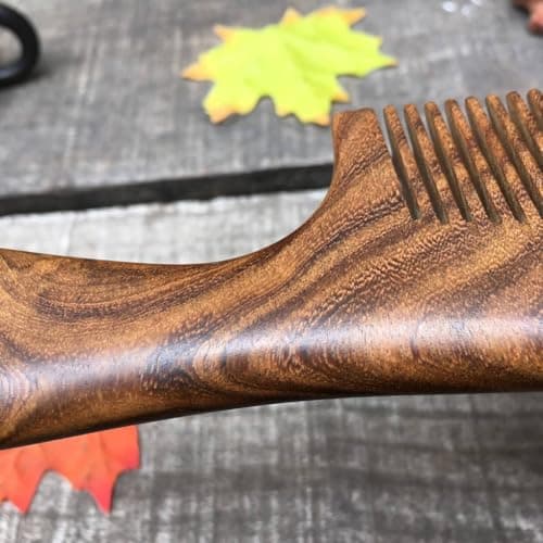 AMSLSIU Sandalwood Sandal Wood Comb Unisex Women Men Compact Anti-Static Fine-Tooth Travel Combs with Handle Accessories — view 4