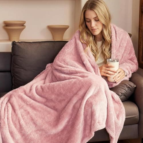 Exclusivo Mezcla Large Plush Fleece Blanket for Sofa Couch, Dusty Pink — view 2