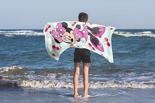 Jay Franco Kids Disney Minnie Mouse 100% Cotton Beach Towel - 71 x 147cm Super Soft Bath Towel, Pool & Travel, Official Licensed Product, Green — view 4