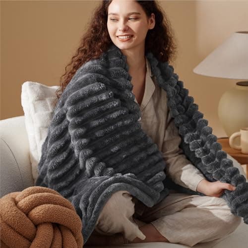 Bedsure Fleece Throw Blanket for Bed - Fluffy Throw, Dark Grey, 150x200 cm — view 6