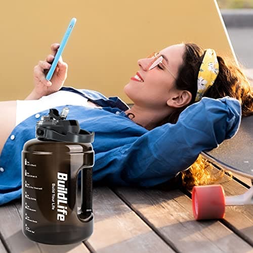 BuildLife Water Bottles with Straw & Flip Cap 2 in 1 Lid - Large Water Bottle with Time Markings BPA Free Leak Proof Wide Mouth Drinks Bottle,2.5 Litre Durable Sports Water Bottle (Black) — view 6