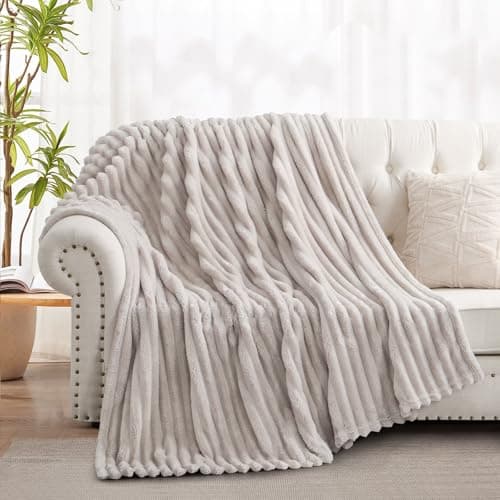 RUIKASI Fleece Throw Blanket for Sofa - Double Fluffy Beige Throws for Sofas Large, Soft Warm Blanket Throw for Couch, Luxury Decorative Ribbed Bed Blanket 150x200cm Twin — view 2
