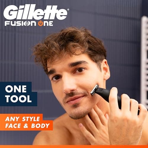 Gillette Fusion One Face and Body Electric Beard Trimmer Men with One Blade — view 2