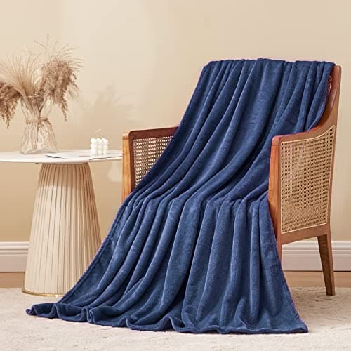 Aisbo Navy Blue Throws Blanket for Sofas - Single Fluffy Blanket Bed Throw Fleece, Warm Soft Flannel Blanket for Couch, 130x150cm Navy — view 2