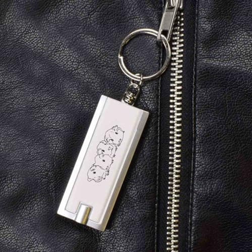 Azeeda 'Baby Guinea Pigs' LED Keyring Torch (KT00009478) — view 4