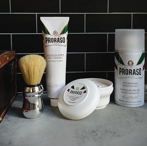 Proraso Shaving Cream Tube, 150ml, Sensitive Shaving Cream for Men Protects Skin, Formula with Oat and Green Tea Extracts, Made in Italy, White (Pack of 2) — view 4