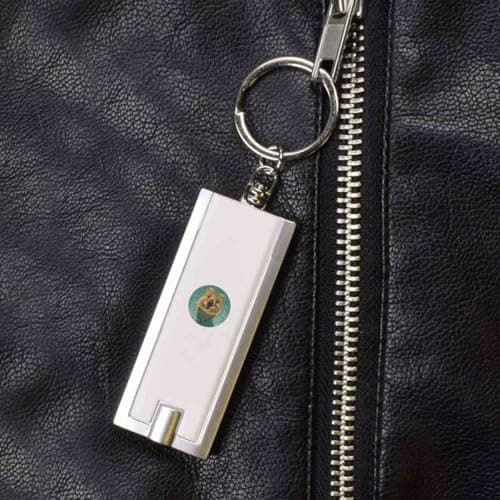 Azeeda 'Cute Quokka Swimming' LED Keyring Torch (KT00051580) — view 4
