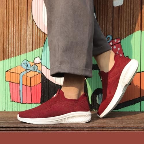 Giniros Mens Lightweight Trainers Slip On Shoes for Running and Walking Red — view 2