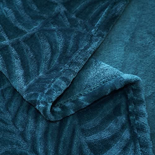 SOCHOW Leaves Textured Flannel Fleece Throw Blanket 150×200cm, Blue Coral — view 6