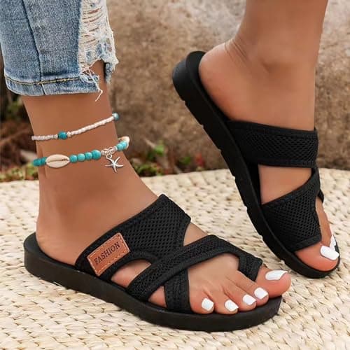 Women's Lightweight Canvas Flip Flops for Beach and Casual Summer Wear, Soft Fabric Straps with Cushioned Footbed, Non-Slip Outdoor Slippers (Black, 6.5) — view 4