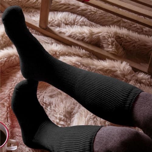 HEAT HOLDERS - Mens & Womens Knee High Thermal Socks | Extra Thick Warm Socks with Fluffy Insulated Inner for Winter | Ideal Socks for Outdoor Boots (6-11, Red) — view 2