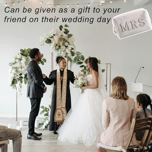 Tabanzhe Bride Cosmetic Bag-MRS Letter Bling Pearl Rhinestone Travel Makeup Organizer Bag Bride to Be Toiletry Bag Gift Bachelorette Party Favors for Women Girls Wedding Bridal Shower Engagement — view 4