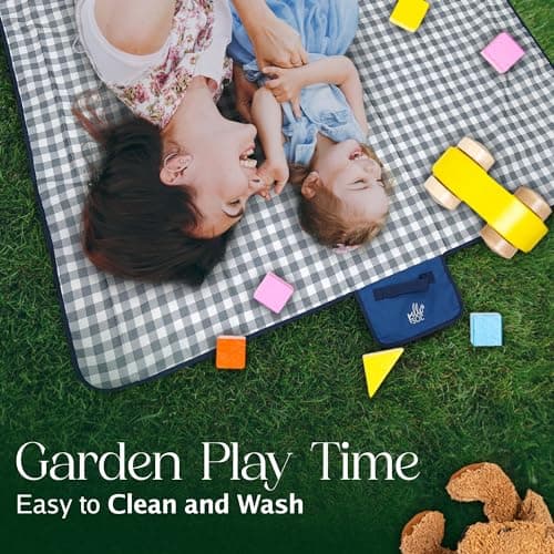 Pelle & Sol Picnic Blanket Waterproof, 200x140CM Foldable Picnic Mat - Outdoor Beach Blanket - Slip Resistant w/Carrying Handle - Sandproof & Washable Beach Mat for Garden, Hiking, Camping — view 3