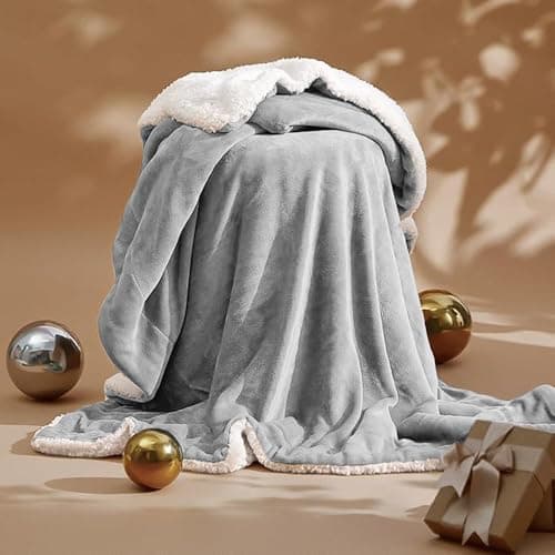 Casabella Sherpa Fleece Blanket - Blankets and Throws for Sofa Bed - Thick Warm Throw Blanket for Double Bed - Soft Fluffy Bedding, Travel Accessories - Double, Silver, 150x200cm — view 3