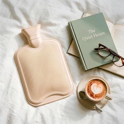 Harbour Housewares Hot Water Bottle 1.8L – Cream Rubber Heat Bag with Leak-Proof Stopper, Ribbed Insulated Design for Back, Shoulder & Period Pain Relief (No Cover) — view 2