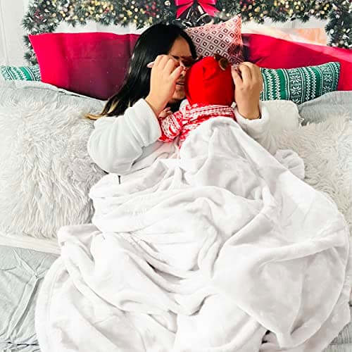 Bedsure Fleece Throw Blanket for Sofa - Flannel Fleece, White, 130x150 cm — view 6