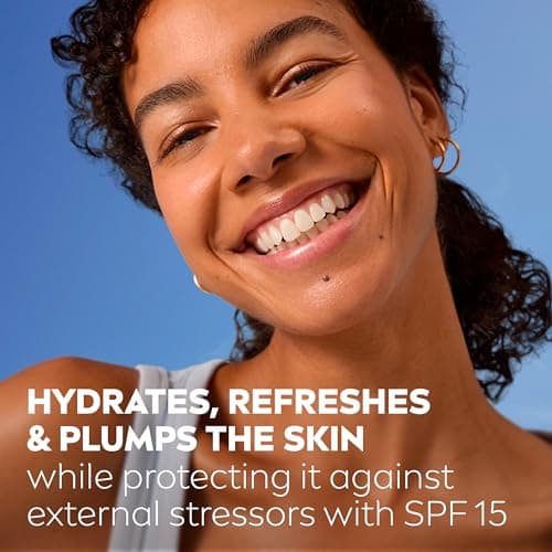 NIVEA Refreshing Day Face Cream SPF 15 (50ml), Hydrating Face Moisturiser with Aloe Vera and Hyaluronic Acid, Moisturiser with SPF for Normal Skin — view 4