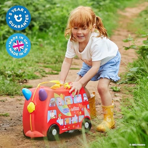 Trunki x Peppa Pig Ride-On Kids Suitcase - Carry-on Approved Kids Luggage, 18L Kids Travel Bag, Kids Suitcases on Wheels for Girls and Boys, Lightweight Cabin Hand Luggage with Tow Strap — view 5