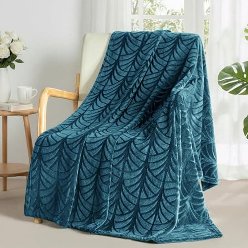 Whale Flotilla Flannel Fleece Throw Blanket for Sofa, 130x150 CM