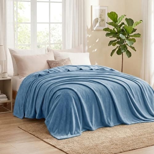 Aisbo Blue Throws Blanket for Sofas - Bed Throw King Size Fluffy Sky Blue Blanket Fleece, Warm Soft Flannel Blanket for Couch, 200x240cm — view 3