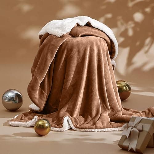 Casabella Sherpa Fleece Blanket - Blankets and Throws for Sofa Bed - Thick Warm Throw Blanket for Double Bed - Soft Fluffy Bedding, Travel Accessories - Double, Beige, 150x200cm — view 3