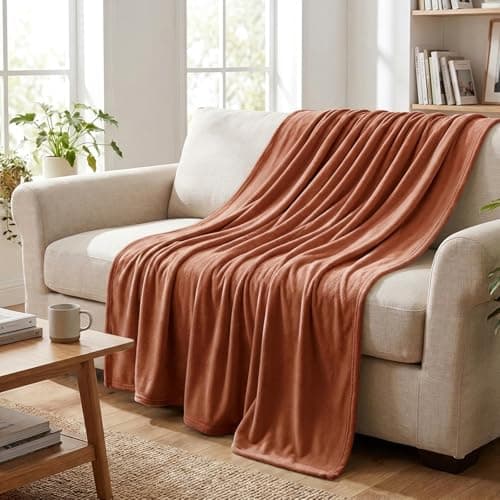Aisbo Burnt Orange Throws Blanket for Sofas - Single Fluffy Terracotta Blanket Bed Throw Fleece, Warm Soft Rust Flannel Blanket for Couch, 130x150cm — view 3