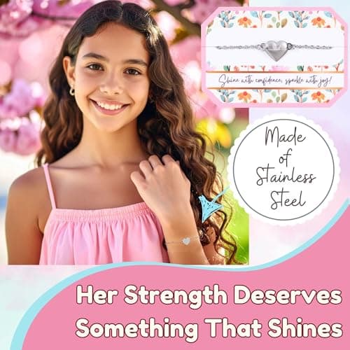 Mark And Lola’S First Period Pal Pack Gift Box | Kit For Tweens & Teens Pads, Panty Liners, Confidence-Boosting Essentials, Discreet Bag (Hearts) — view 4